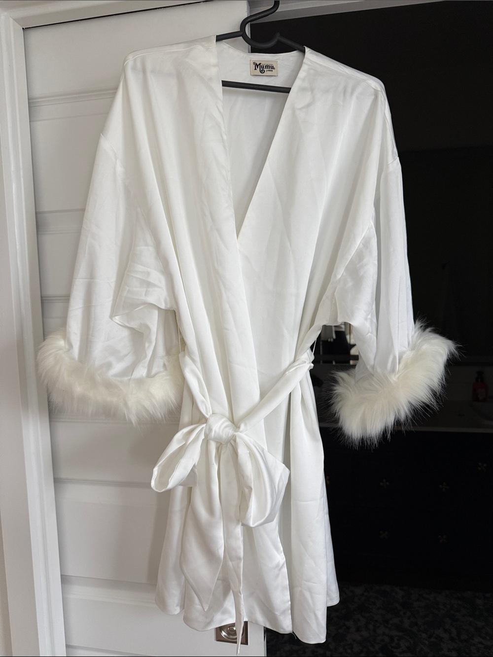 Show Me Your MuMu White Satin Robe with Faux Fur Cuffs